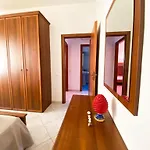 Sole Di Sicilia كاستيلوزو